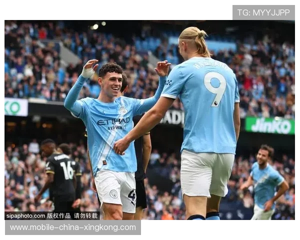 曼城右路传中直接点杀对手禁区，攻势如潮尽显霸气