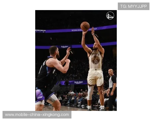 库里三分连续落座，勇士气势彻底爆开